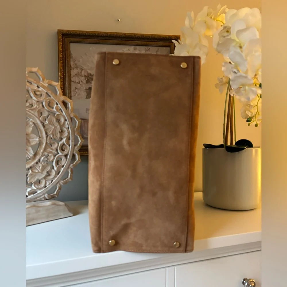 Claudia Firenze Suede Camel Bag NWT w/Shoulder Strap - Picture 4 of 17